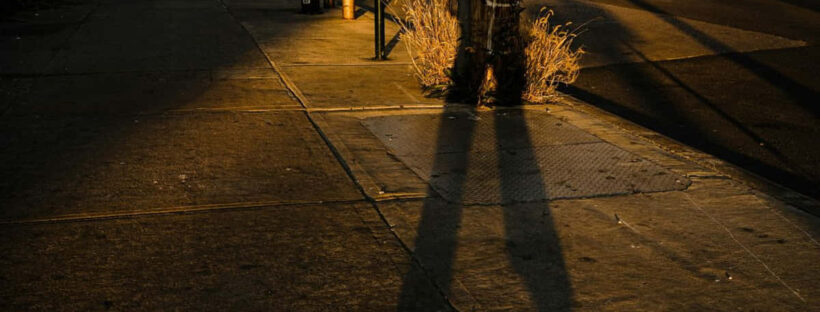 Stadtfotografie erforscht Licht und Schatten